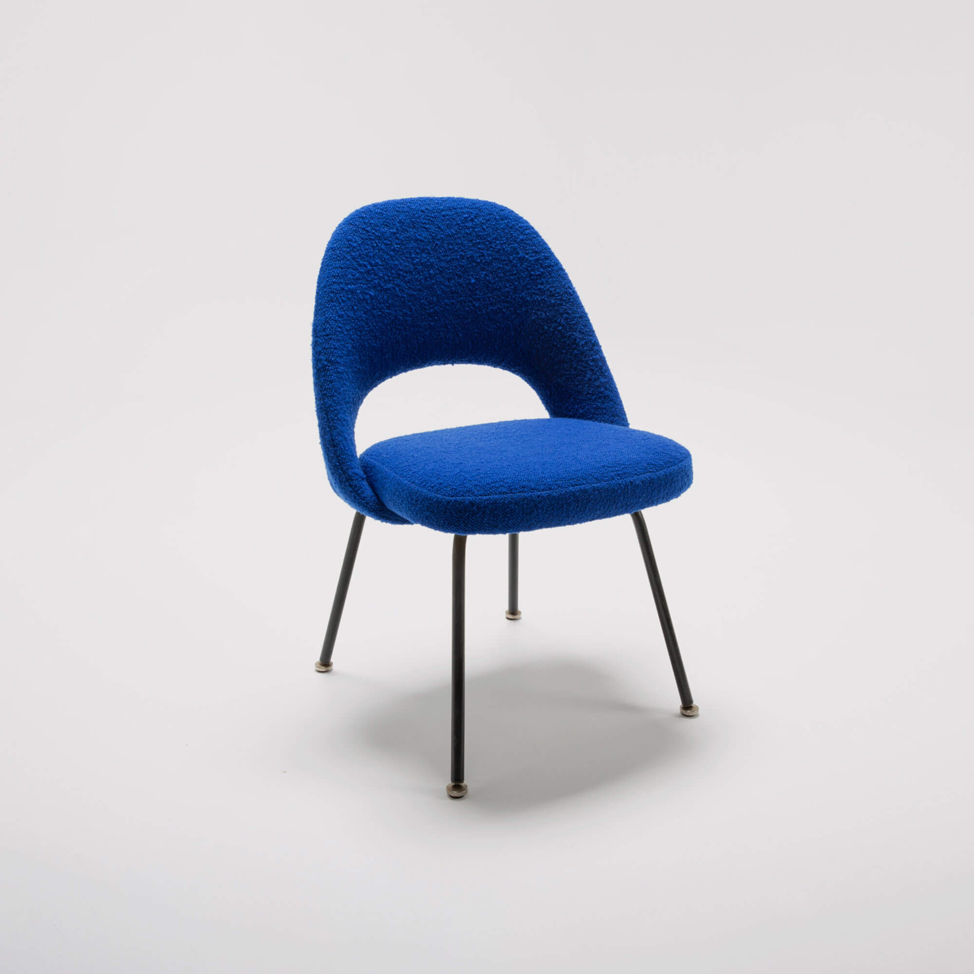 Eero-Saarinen-Chair