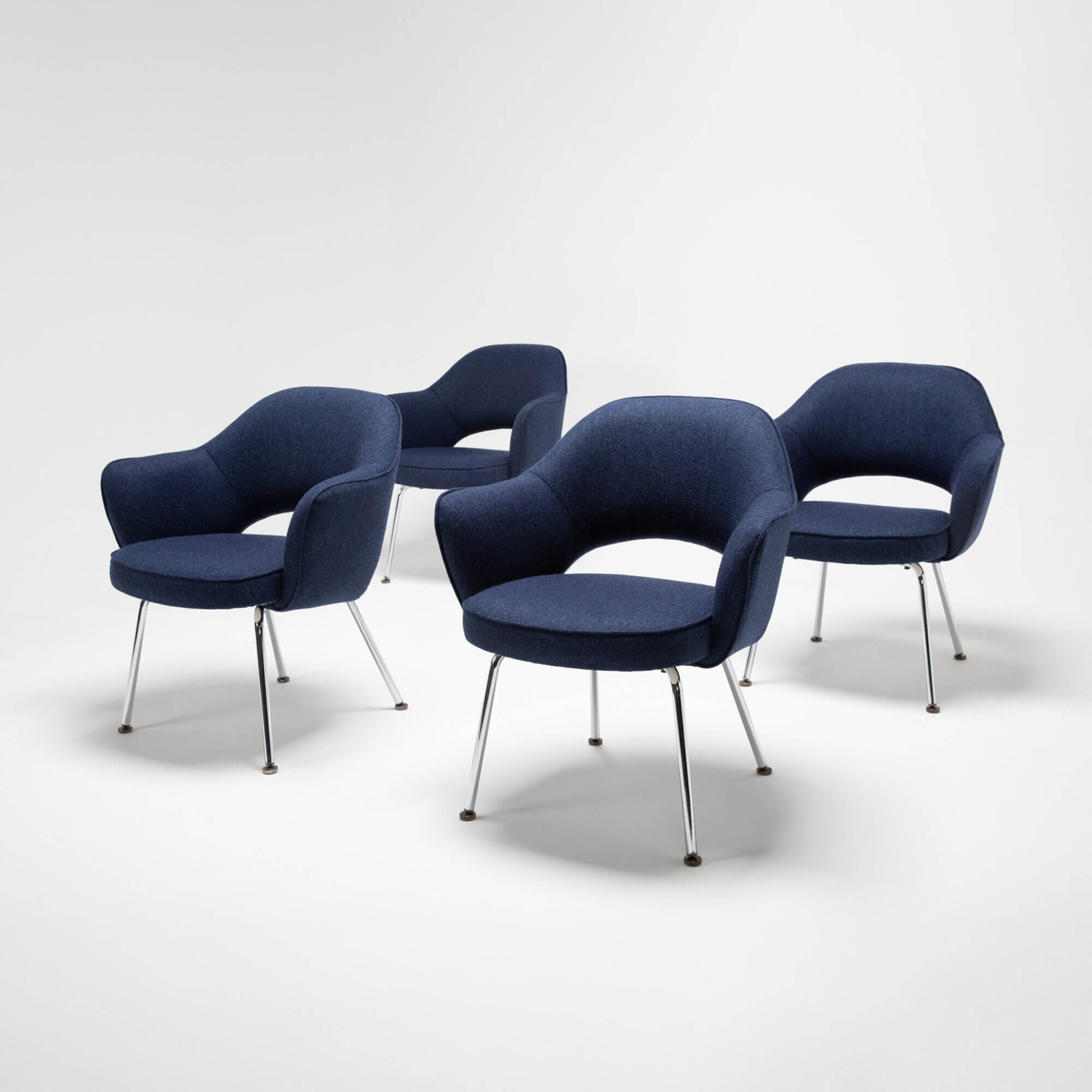 Eero-Saarinen-Executive-Armchairs