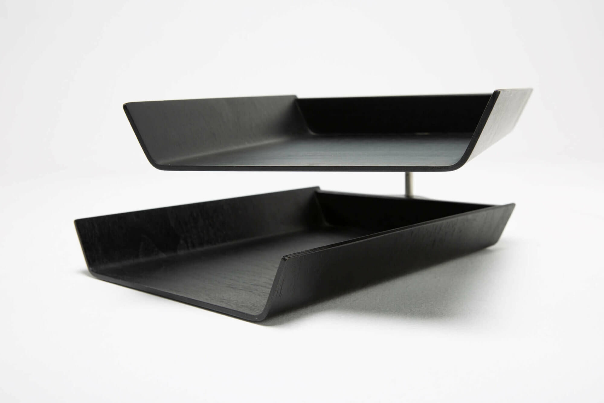 Florence-Knoll-Desk-Letter-Tray-black-02