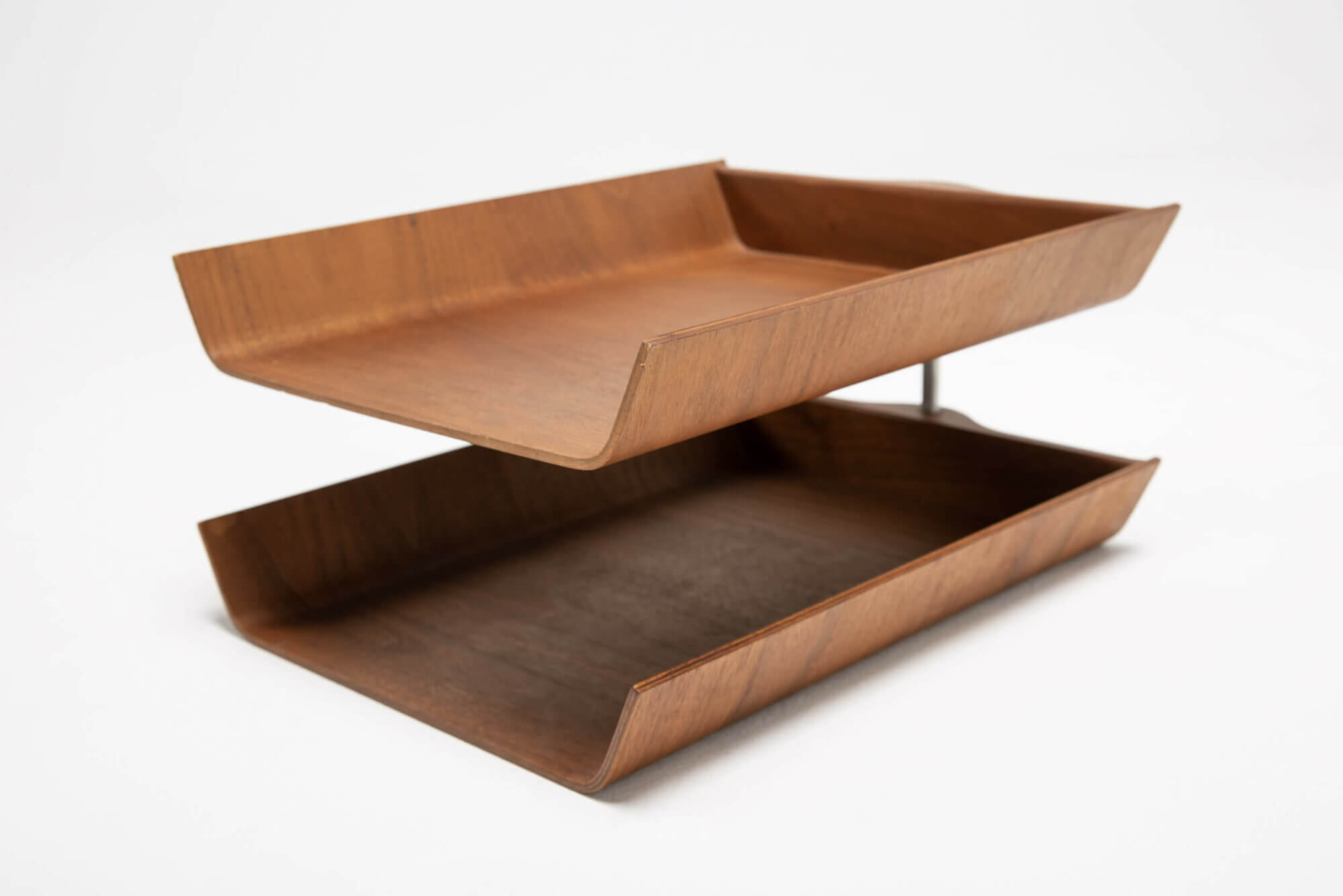 Florence-Knoll-Desk-Letter-Tray-walnut-01