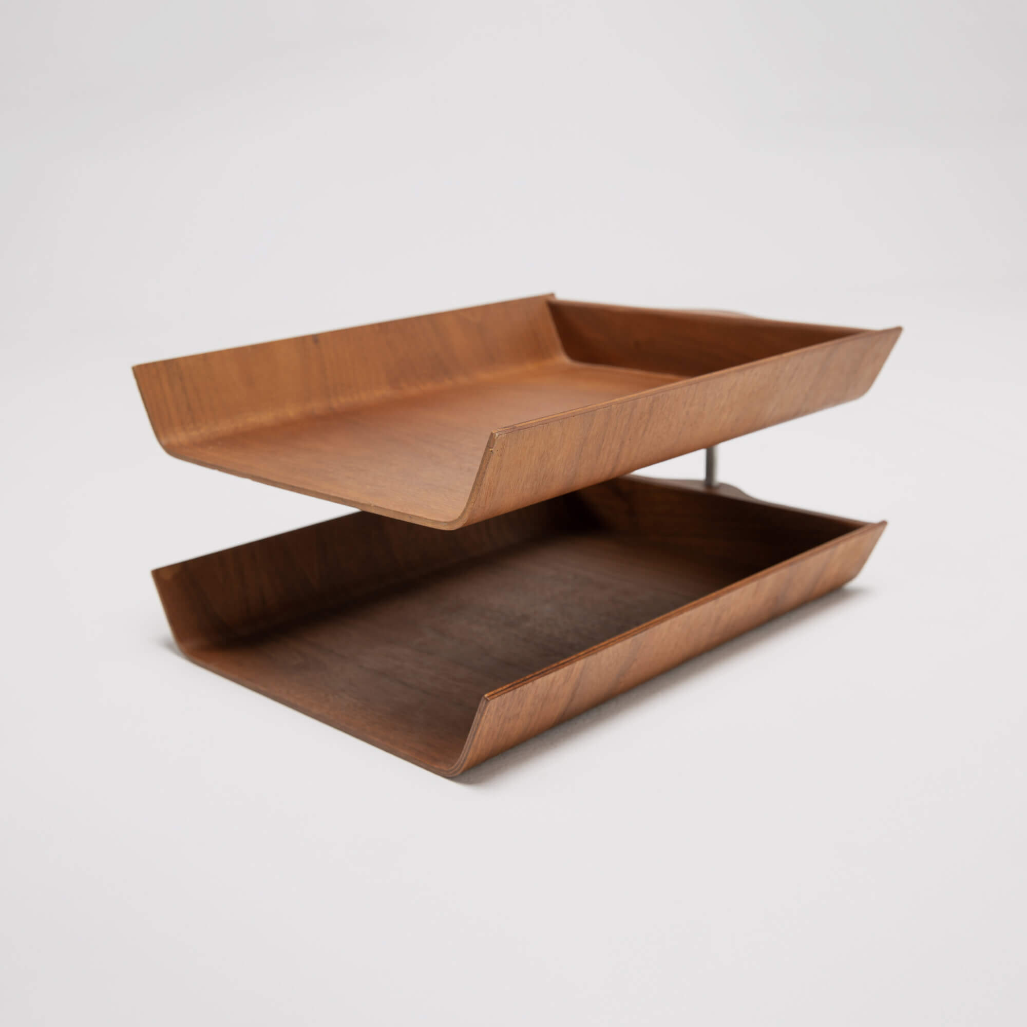 Florence-Knoll-Desk-Letter-Tray-walnut-square