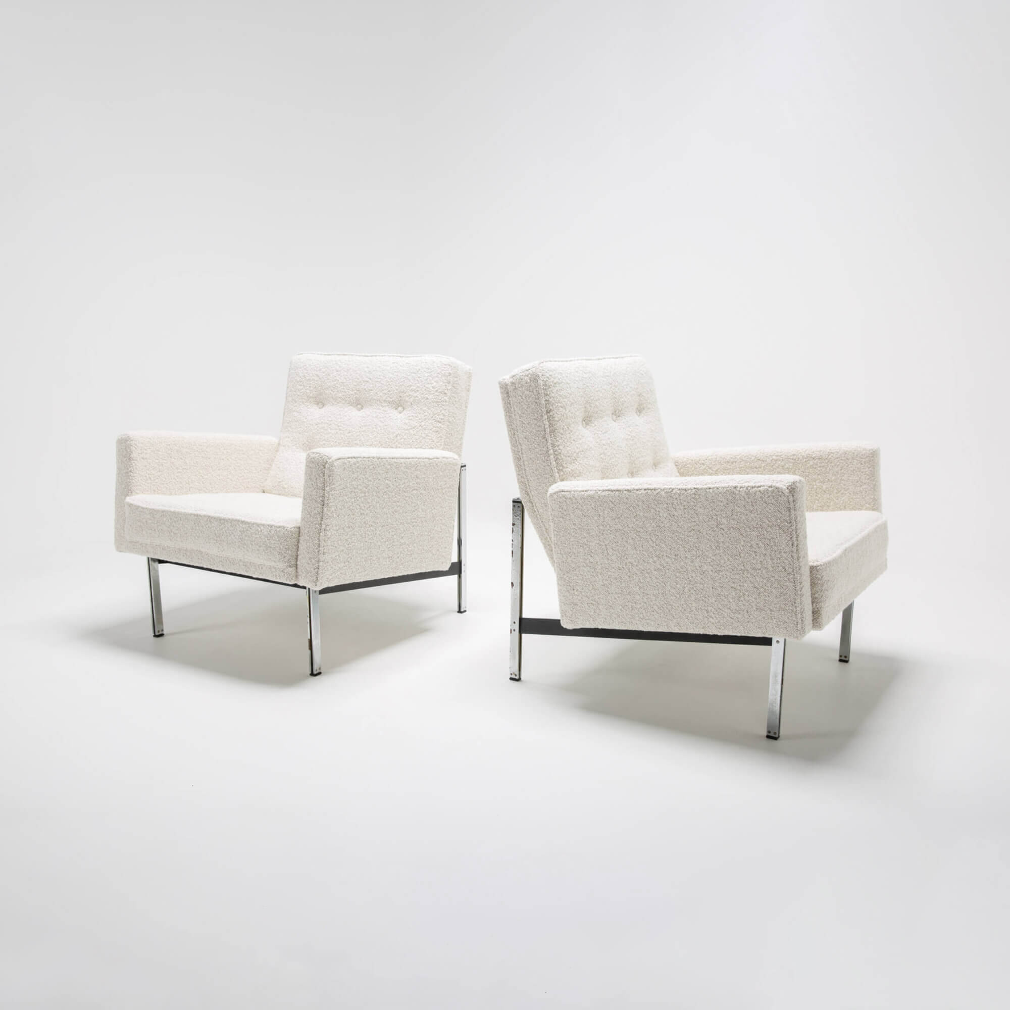 Florence-Knoll-Parallel-Bar-Armchairs-Model-55-(set-of-2)