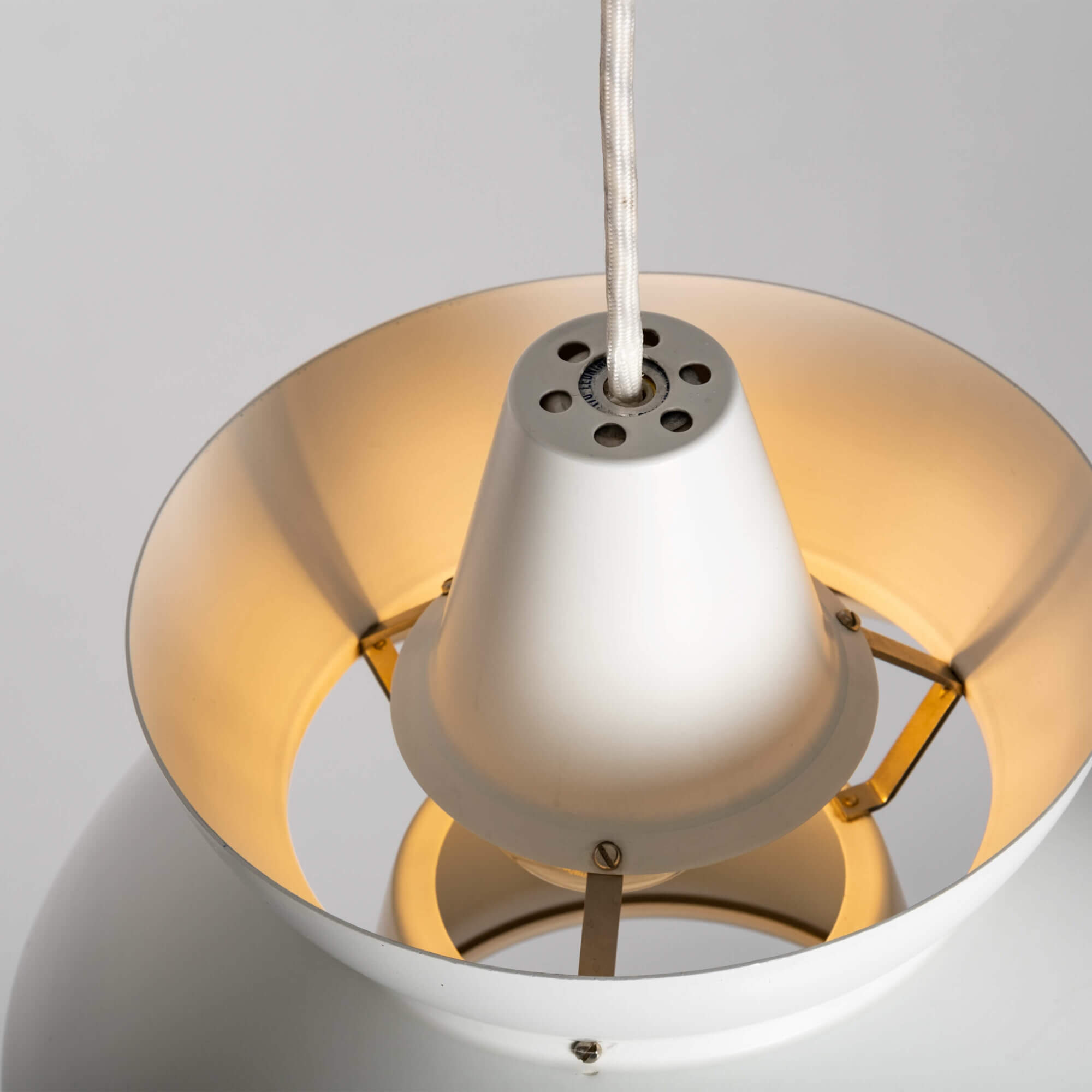 Doo-wop pendant light by Louis Poulsen, Set of 2