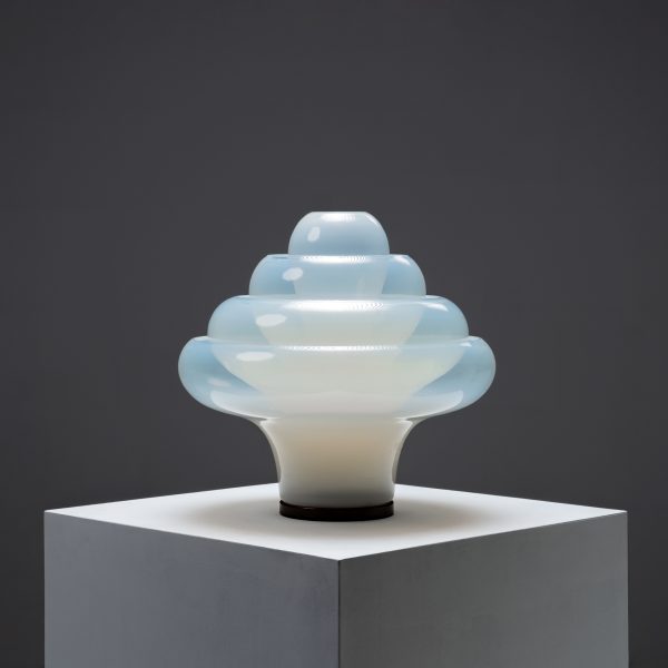 Model LT305 ‘Lotus’ Table lamp