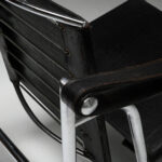 Fauteuil a dossier basculant (LC1) in black leather