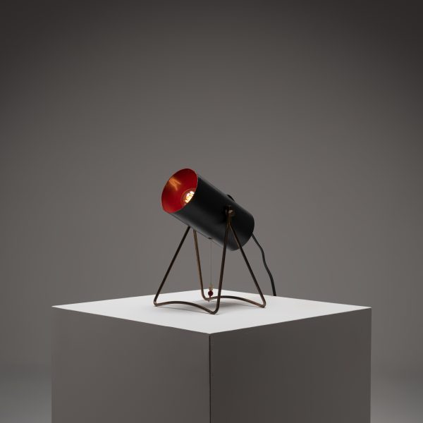 Model E1189 Desk Lamp