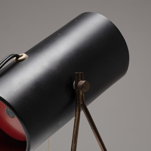 Model E1189 Desk Lamp