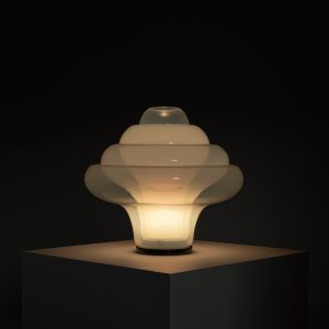 Model LT305 ‘Lotus’ Table lamp