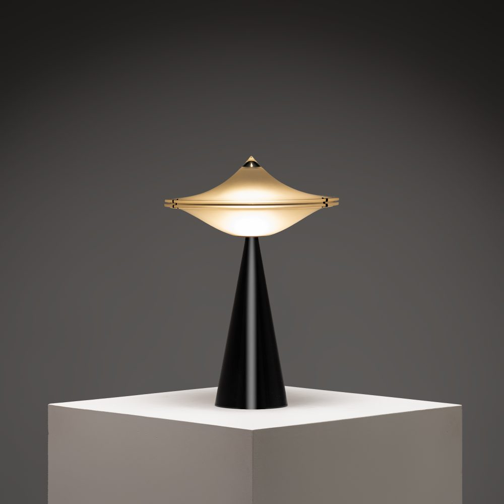 “Alien” Table Lamp