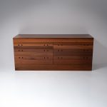 Canaletto walnut veneered chest