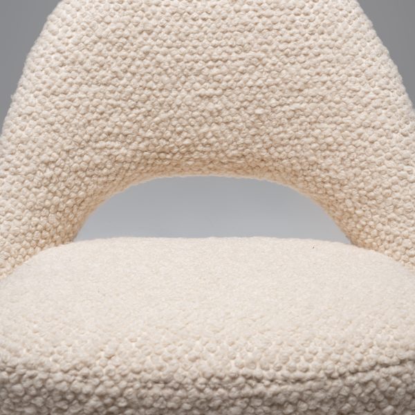 Model 72 Dining Chair in Beige Bouclé