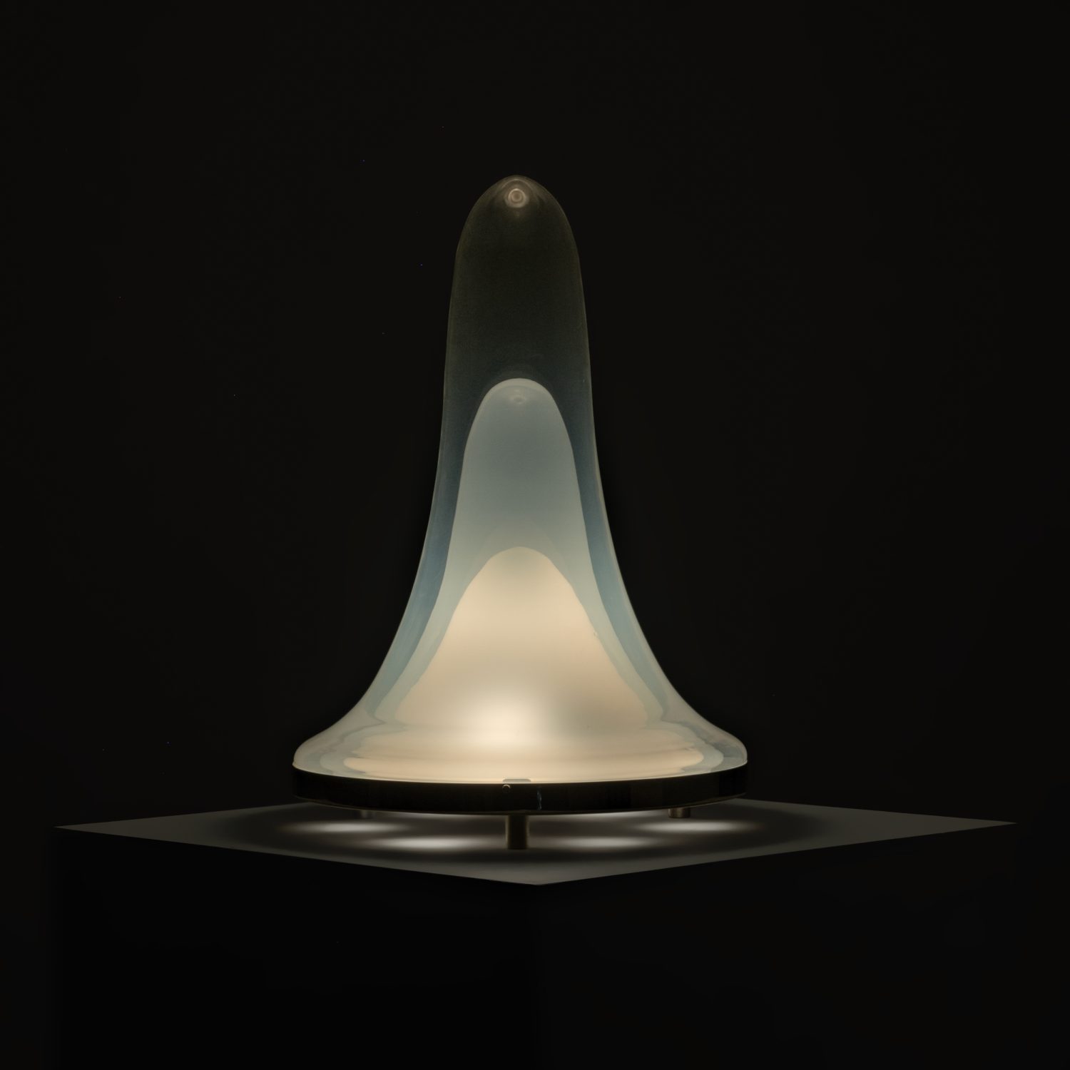 Model LS144 Table Lamp