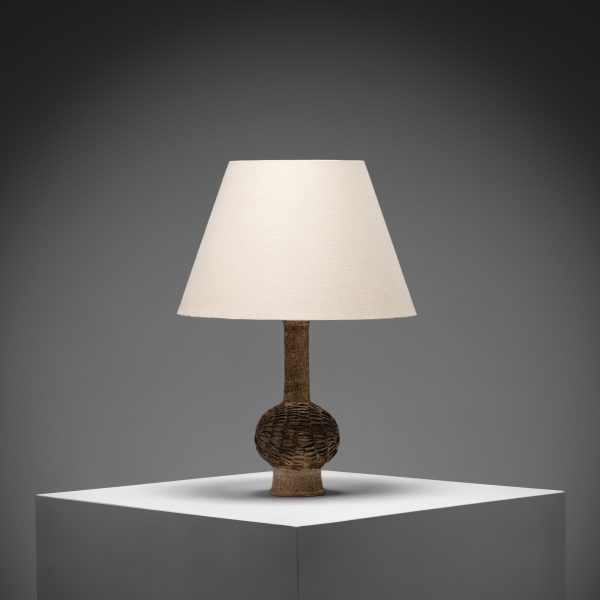 Model 812 Stoneware Table Lamp