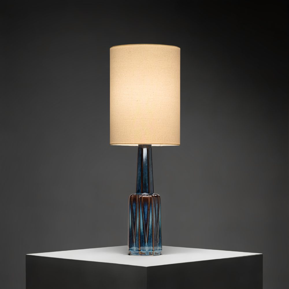 Model 1033 Large Ceramic Table Lamp