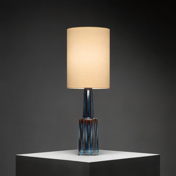 Model 1033 Large Ceramic Table Lamp