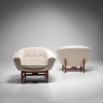 Model 1200 ‘Corona’ Armchairs, Set of 2