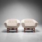Model 1200 ‘Corona’ Armchairs, Set of 2