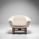 Model 1200 ‘Corona’ Armchairs, Set of 2