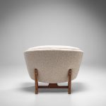 Model 1200 ‘Corona’ Armchairs, Set of 2
