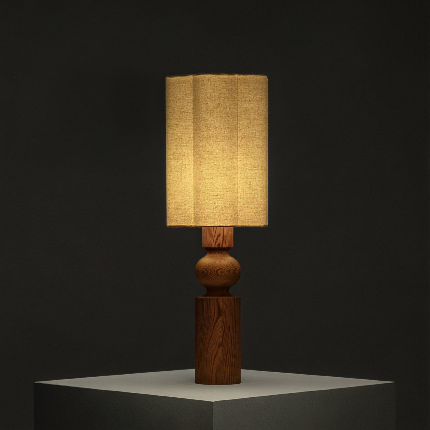 Large Pine Table Lamp